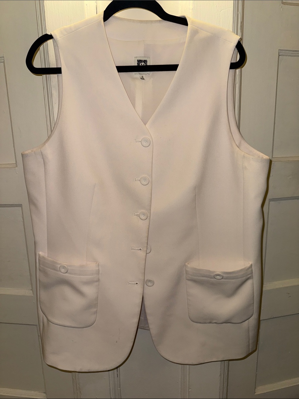 Anne Klein Cream Sleeveless Button-Front Vest
